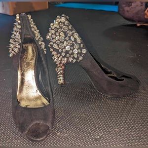 Michael’s new pumps! Size 7/12